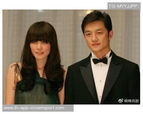 克莱分享甜蜜瞬间女友意外现身让生活更加美好与珍贵