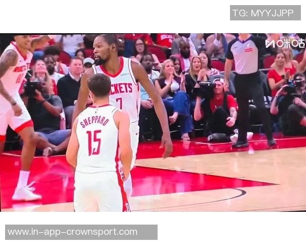 杜兰特不再孤军奋战申京展现MVP级别表现助力球队 杜兰特不再孤军奋战申京展现MVP级别表现助力球队