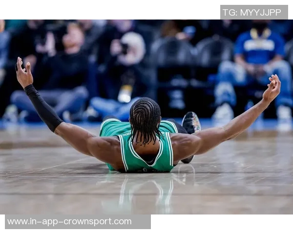 腿筋紧张问题缓解马祖拉透露布朗训练参与情况每日观察 腿筋紧张问题缓解马祖拉透露布朗训练参与情况每日观察