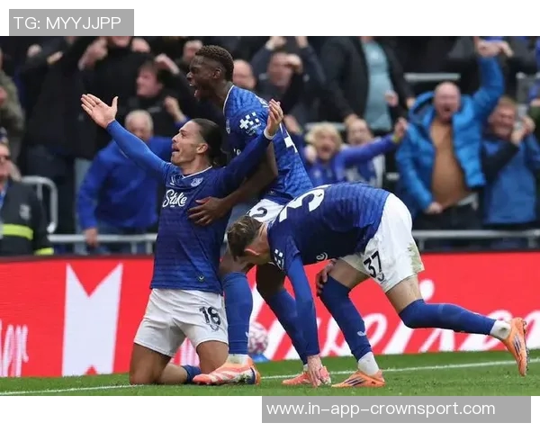 英超积分榜更新水晶宫遭遇赛季首败曼城即将出战争夺榜首